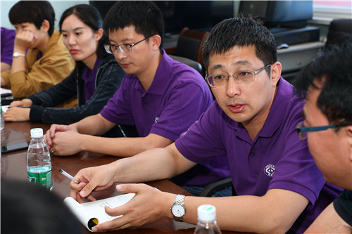 座谈会 (2) 座谈会 (2)